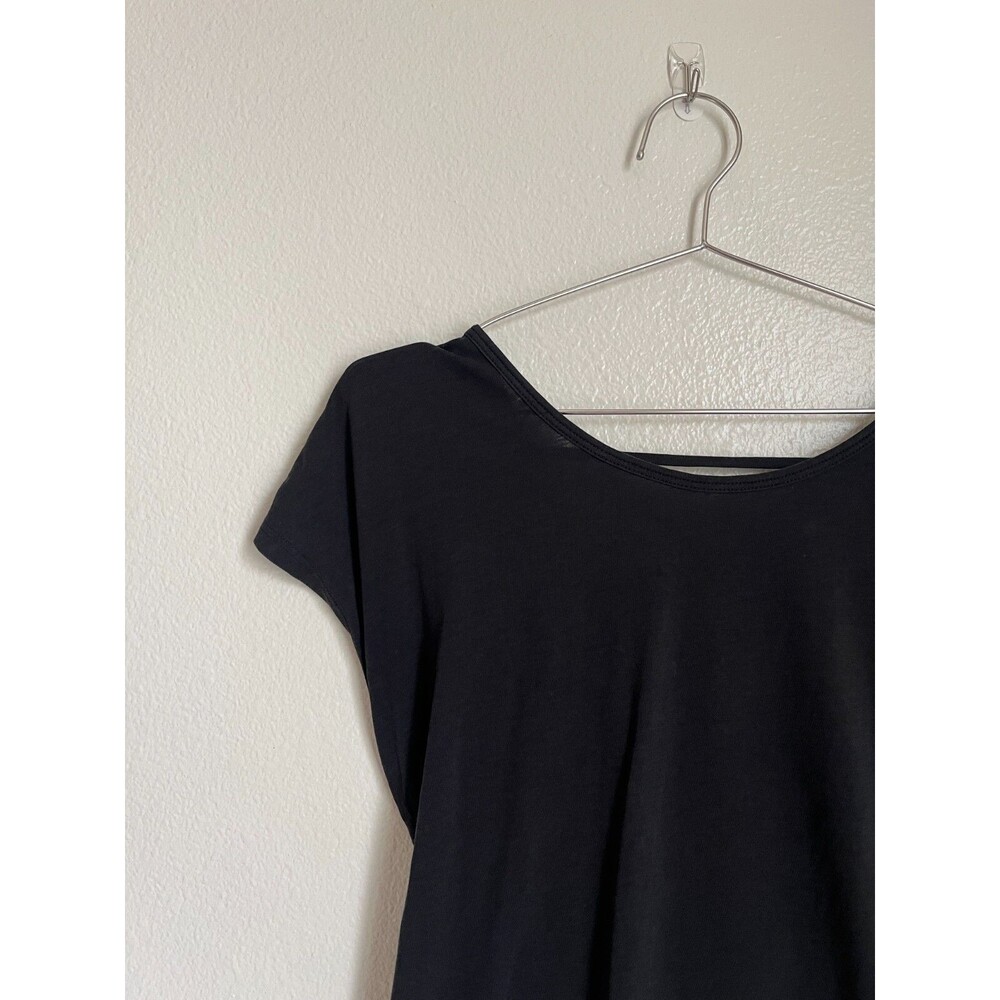 Lululemon Women's Twist It Tee In Black Size Us 6 - image 2